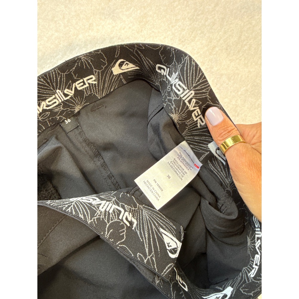 Quiksilver shorts Mens size 36 Hybrid Black Quick Dry Board water Shorts NWT $60 - Picture 8 of 9